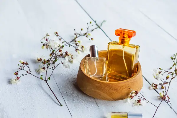 Introdução ao Universo dos Perfumes Botânicos