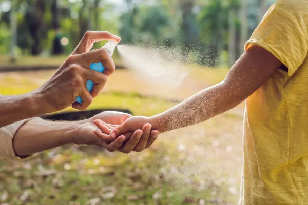 O poder das plantas da selva como repelentes naturais